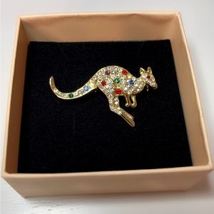 Vintage kangaroo brooch